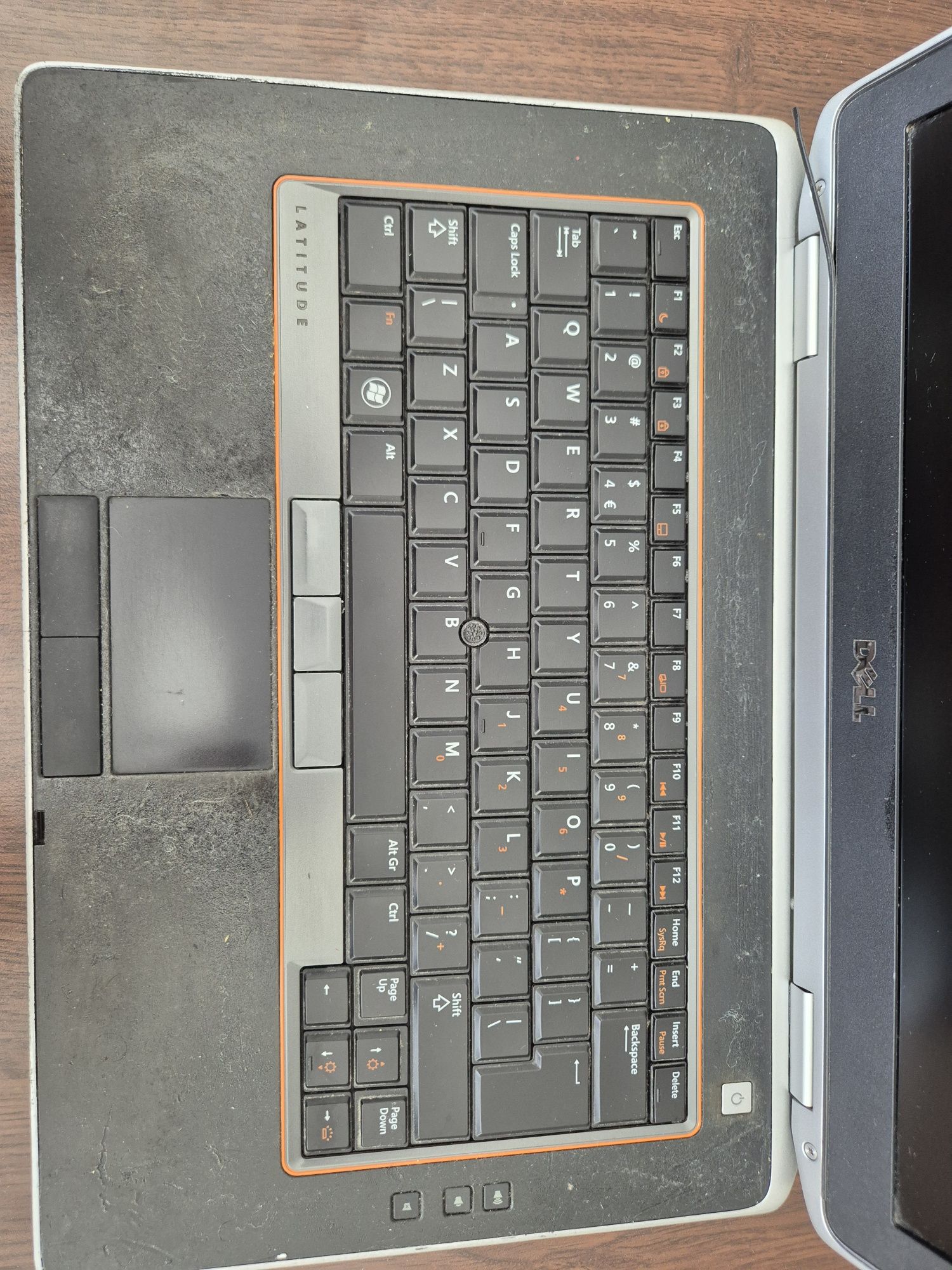 Лаптоп Dell Latitude