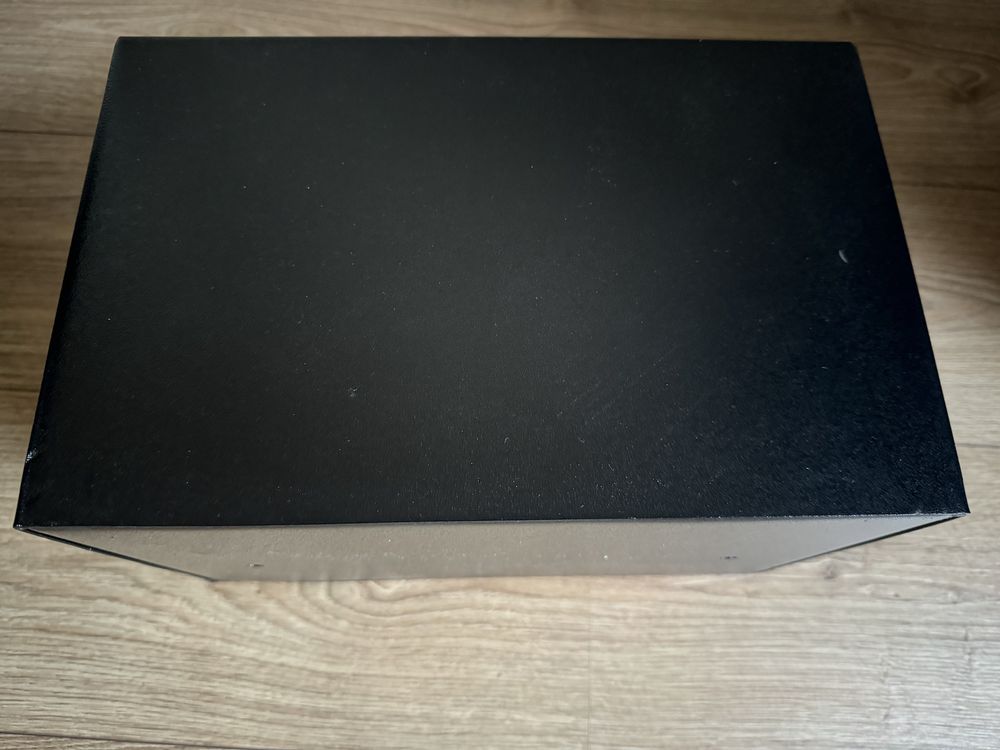 Seif mediu Yale 30x20x20cm cu tastatura electronica si 2 chei, Negru
