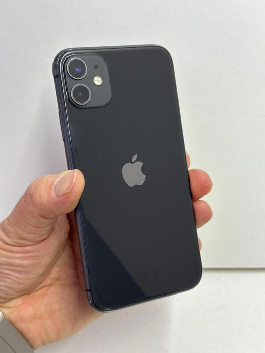 Продам Айфон 11 128г