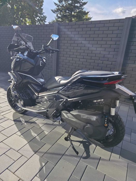 Maxiscuter Zontes G368 ADV - puternic, echipare full, '' Rate ''