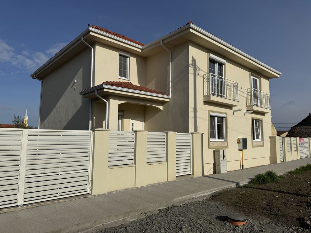 Vând Duplex în Șag