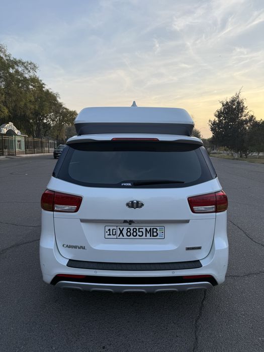 Kia carnival 2017