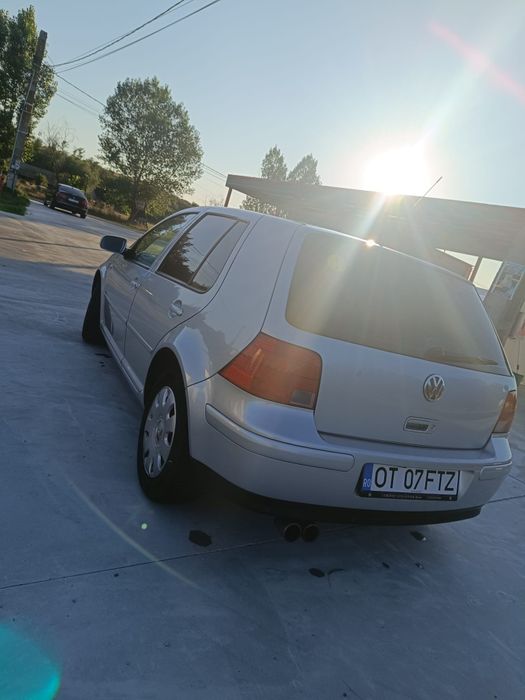 Golf 4 1.6 Benzina {AZD}