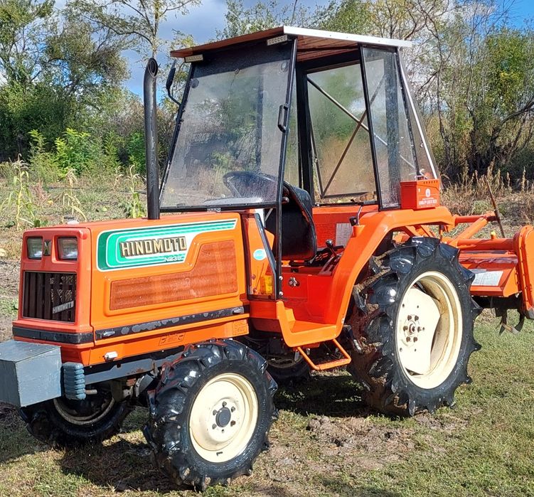 Vand Tractor 24 cp  4x4 plug si freza