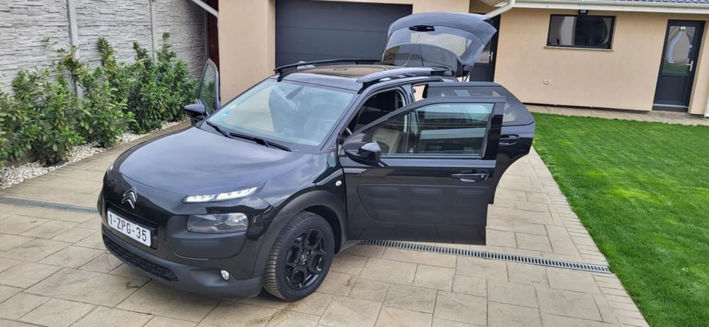 Citroën C4 Cactus Euro 6 Model Panoramic