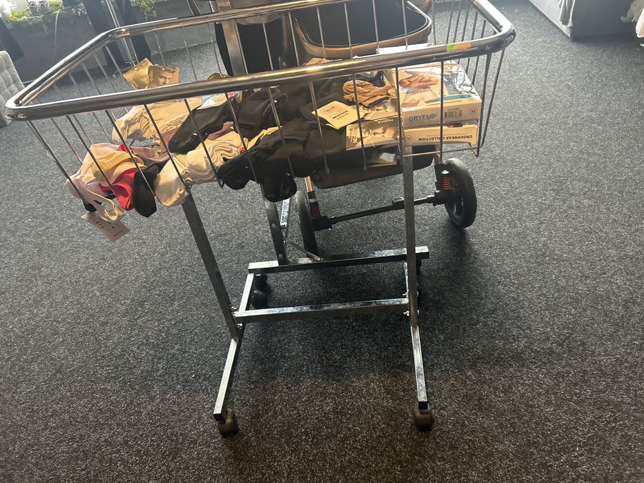 Suport sosete ,chiloti