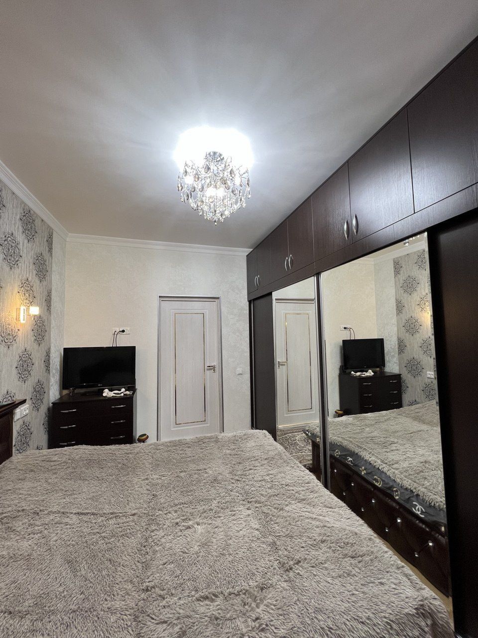 Продам 2 ком юнусабад 15 квартал
