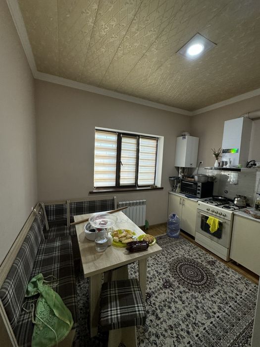 Чилонзор 10 кв 3/8/8 новостройка запчаст бозор