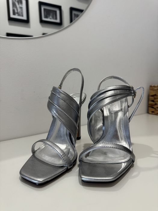 Sandale argintii, top shop