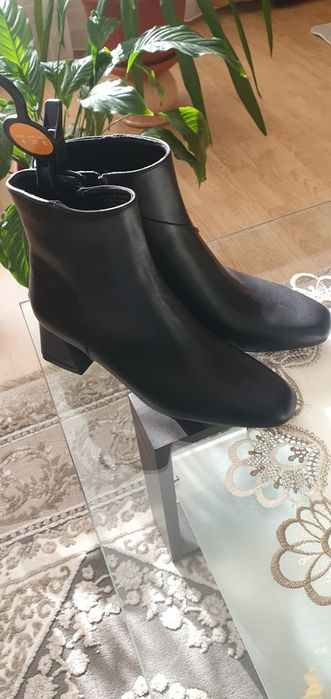 Ghete dama noi marimea 37