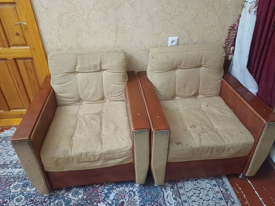 Продаётся диван  2 кресло