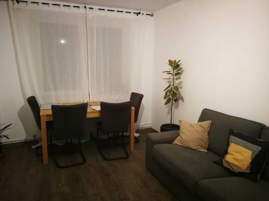 4 camere, et. 2, vedere lac + parc, loc parcare, boxa, mobilat utilat