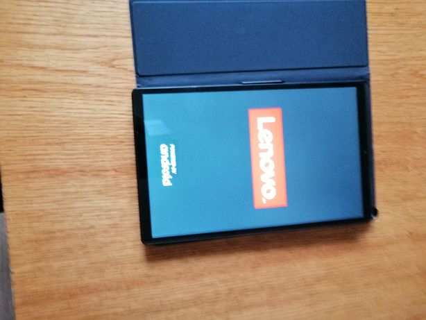 Tableta Lenovo m10