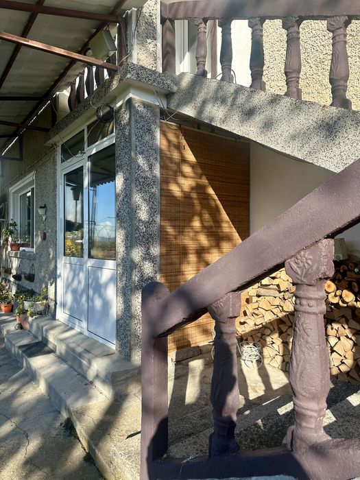 Дава се под наем Къща в с. Леденик, Област Велико Търново - 80 кв.м за 35.7 € - Снимка #3