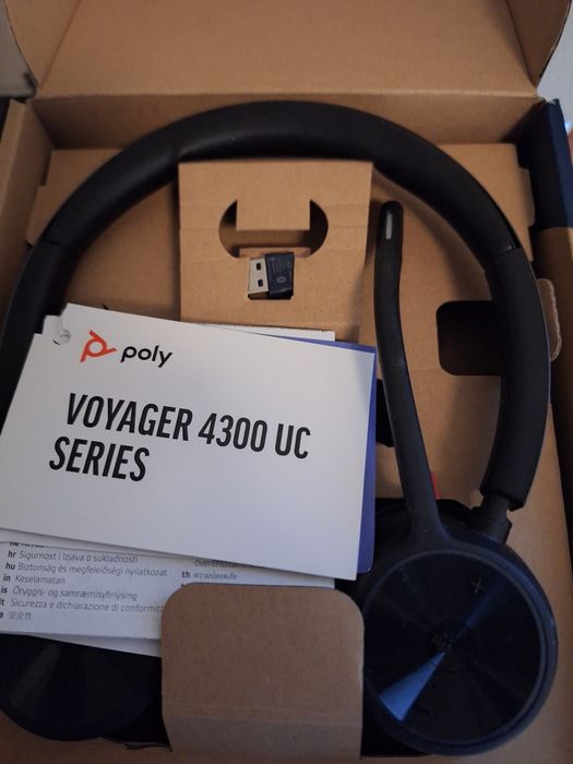 Poly VOYAGER 4320 UC, USB-C

Очаквана доставка в: София-градСтолична