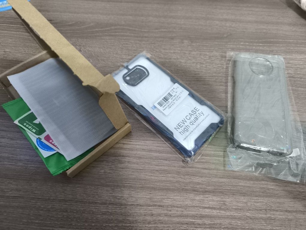 Защитное стекло и 2 чехла на Xiaomi poco x3 pro