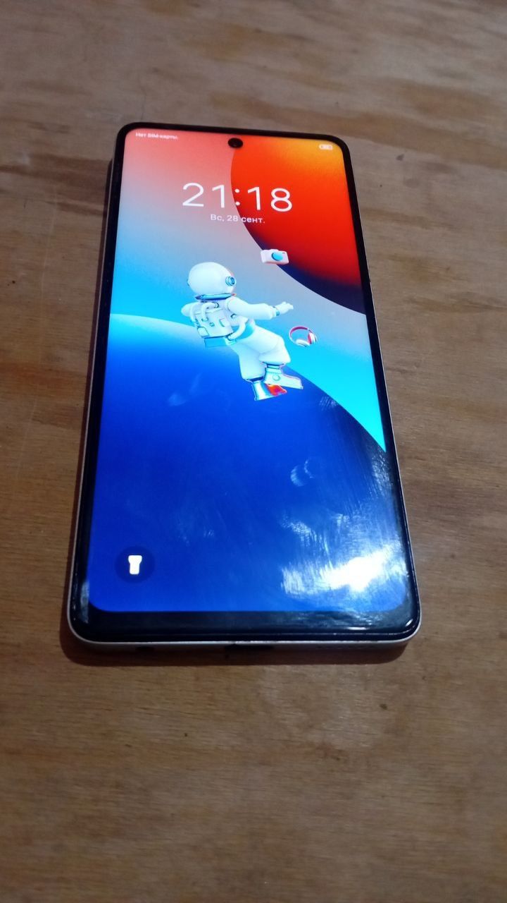 Samsung 06 va TECNO sotilad