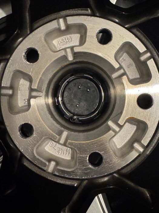 Set 4 jante originale Dacia Duster 17″ noi, nefolosite – OEM