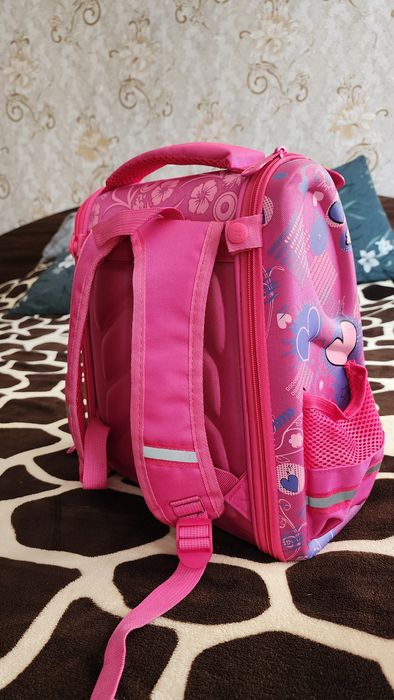 Продам портфель новый