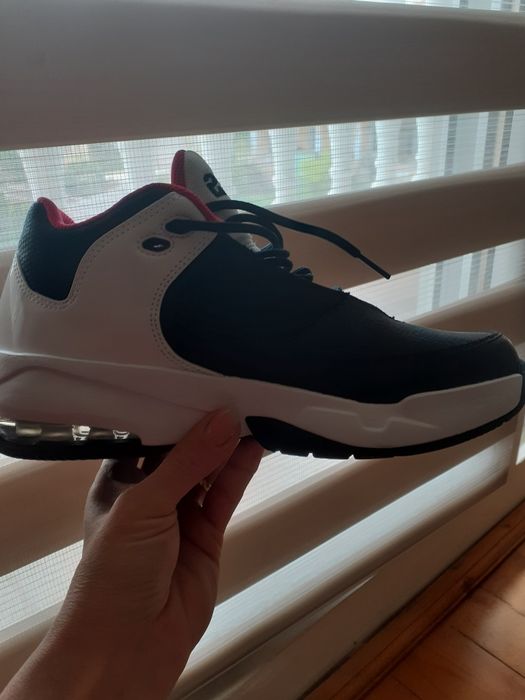 Adidași Nike Jordan