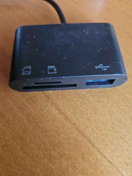 Адаптор  и usb за прехвърляне на данни