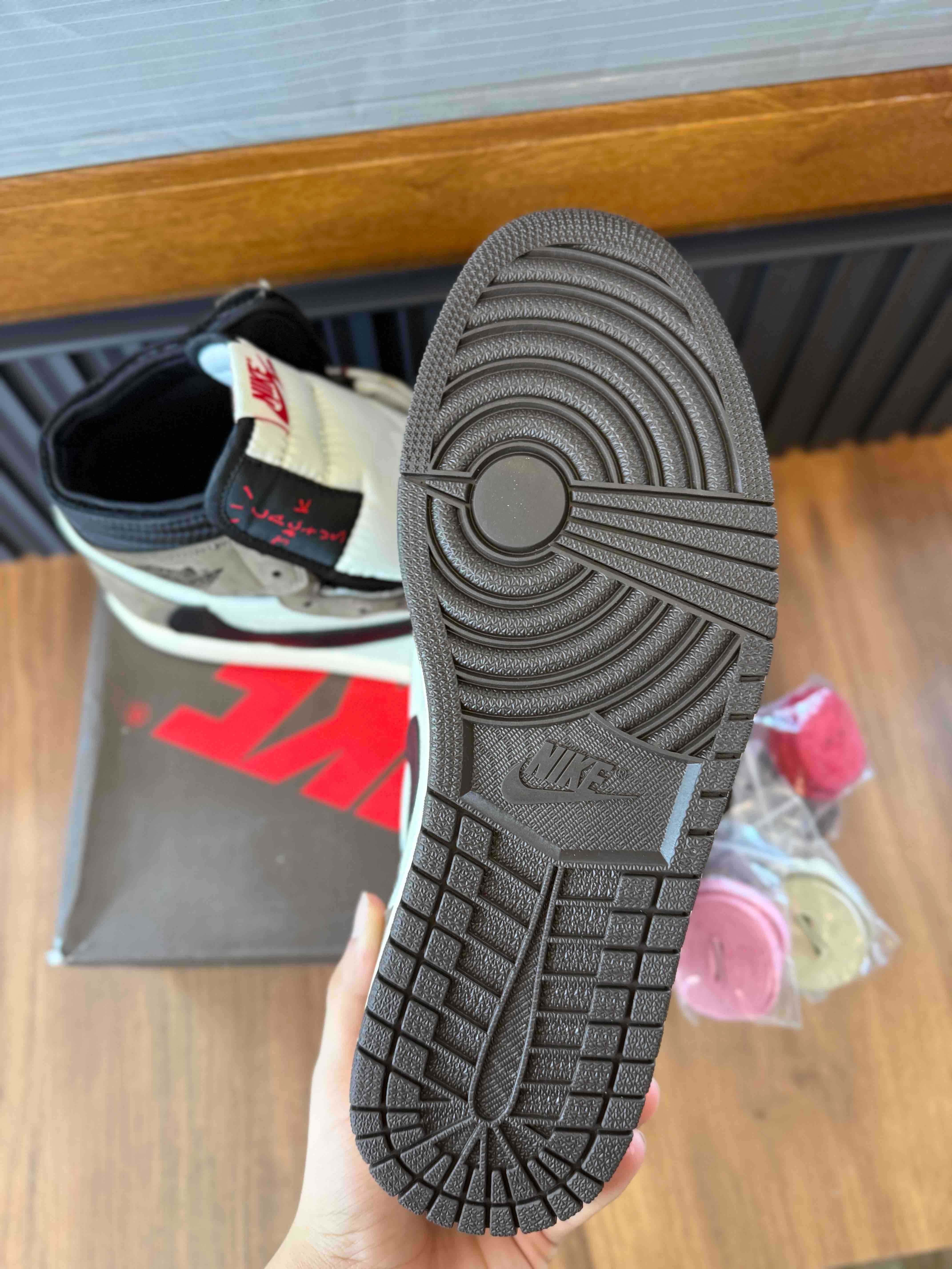 Jordan 1 High "TRAVIS SCOTT" 42 и 47.5