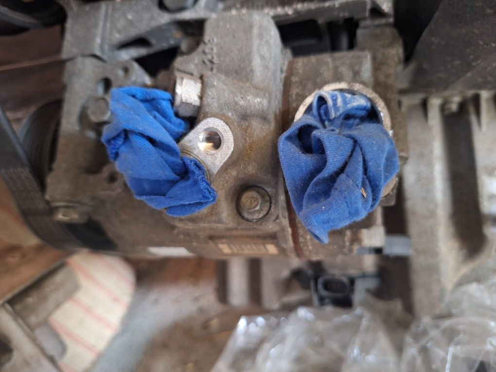 Compresor clima Audi A4 A5 A6 Q5  Exeo COD: 8K0260805L Cgl Caha Cag