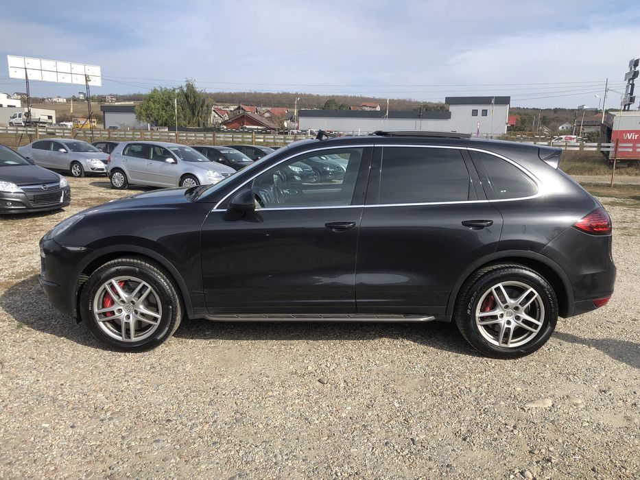 Porsche Cayenne Turbo 4.8i/500cp