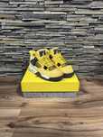 Jordan 4 Lightning
