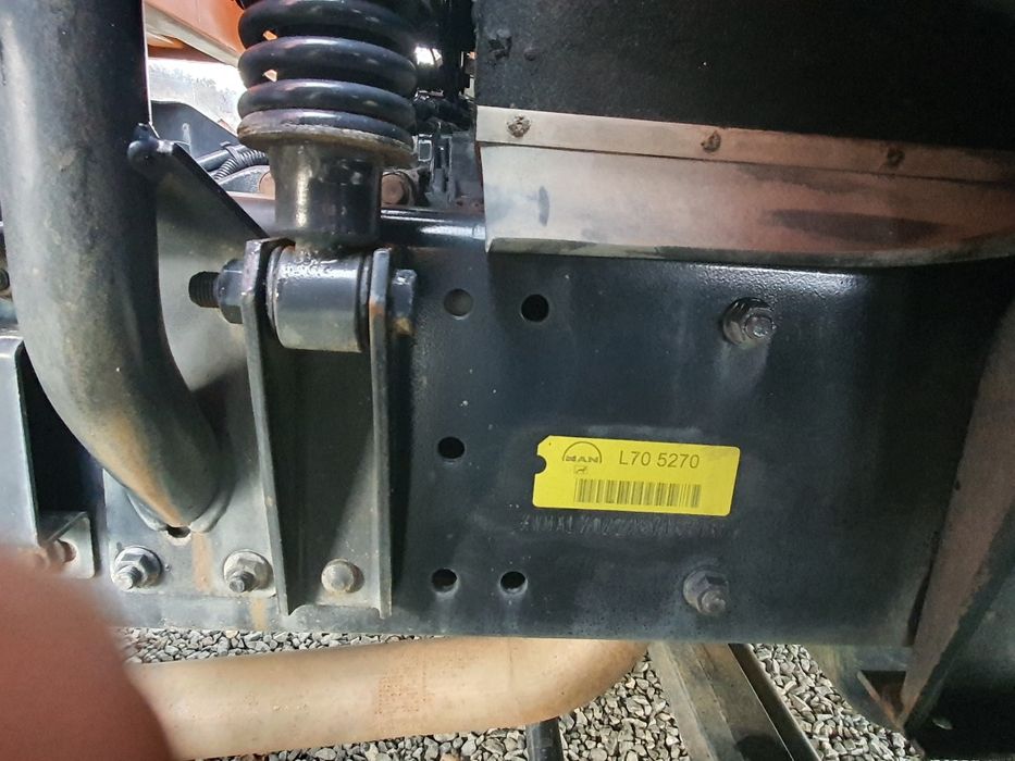 Camion basculabil 12 tone Man 12.180  11/2005 iveco atego  2100000km