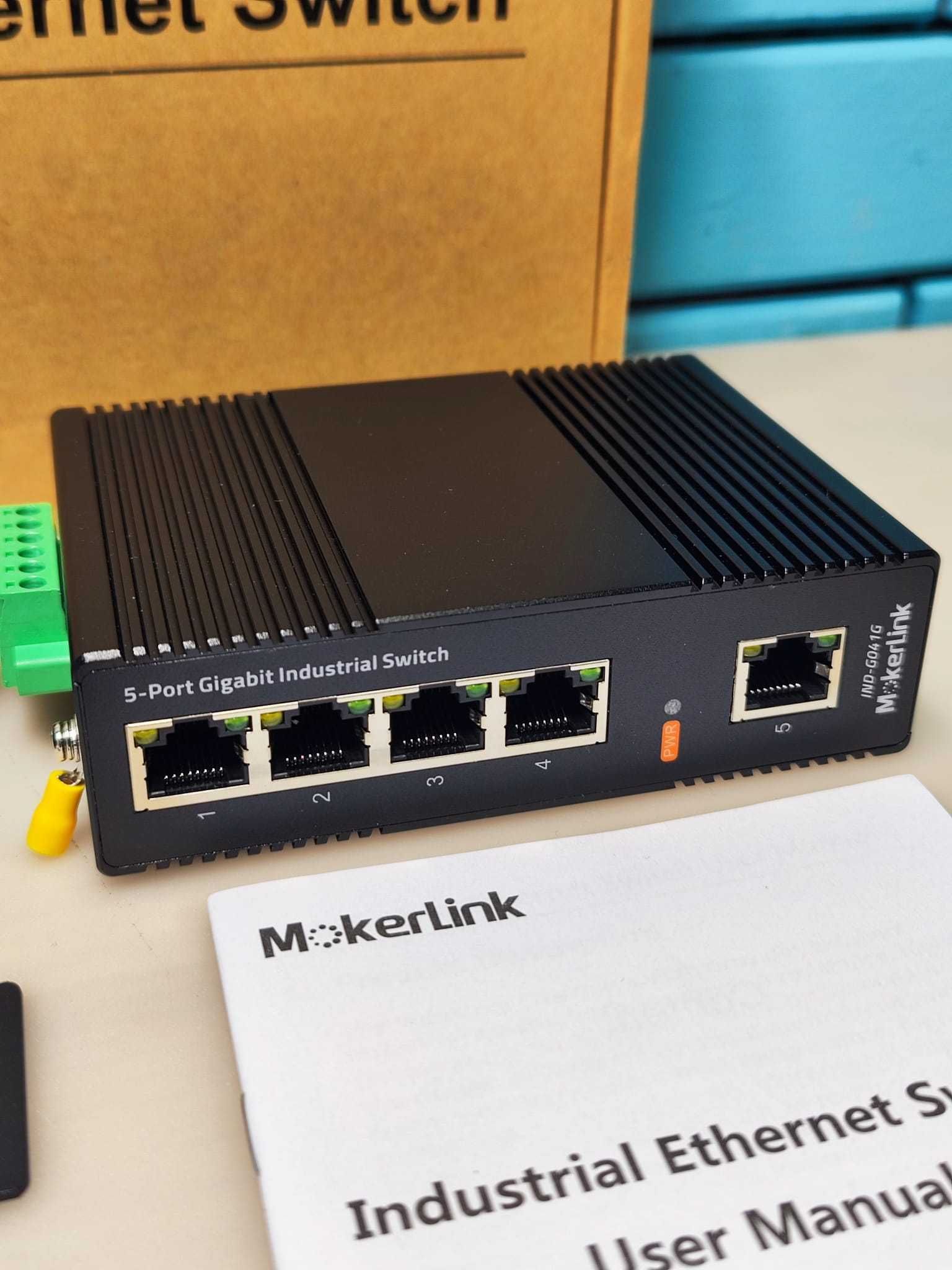 MokerLink 5-Портов Индустриален Гигабитен Съединител, IP40, -40/85°C