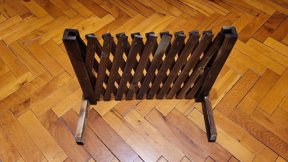 Дървена разтегателна решетка / декоративна преграда — масив, стабилна