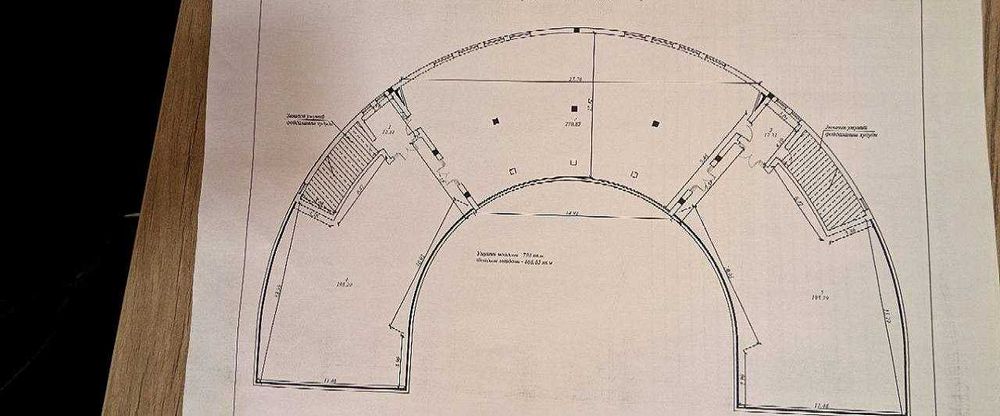 ПРОДАЕТСЯ офис на паркентском- 581 м2