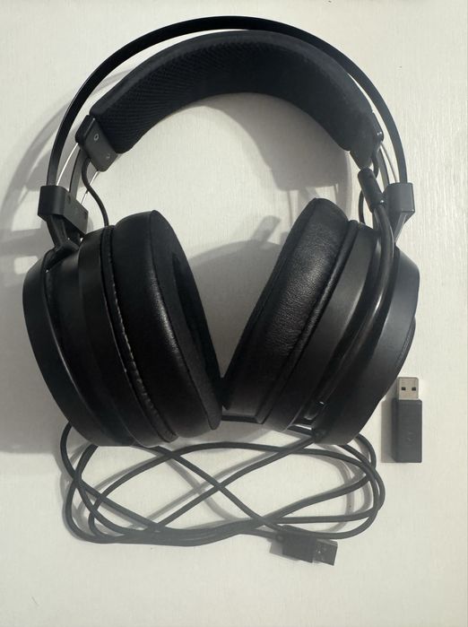 Casti Razer Nari Essential