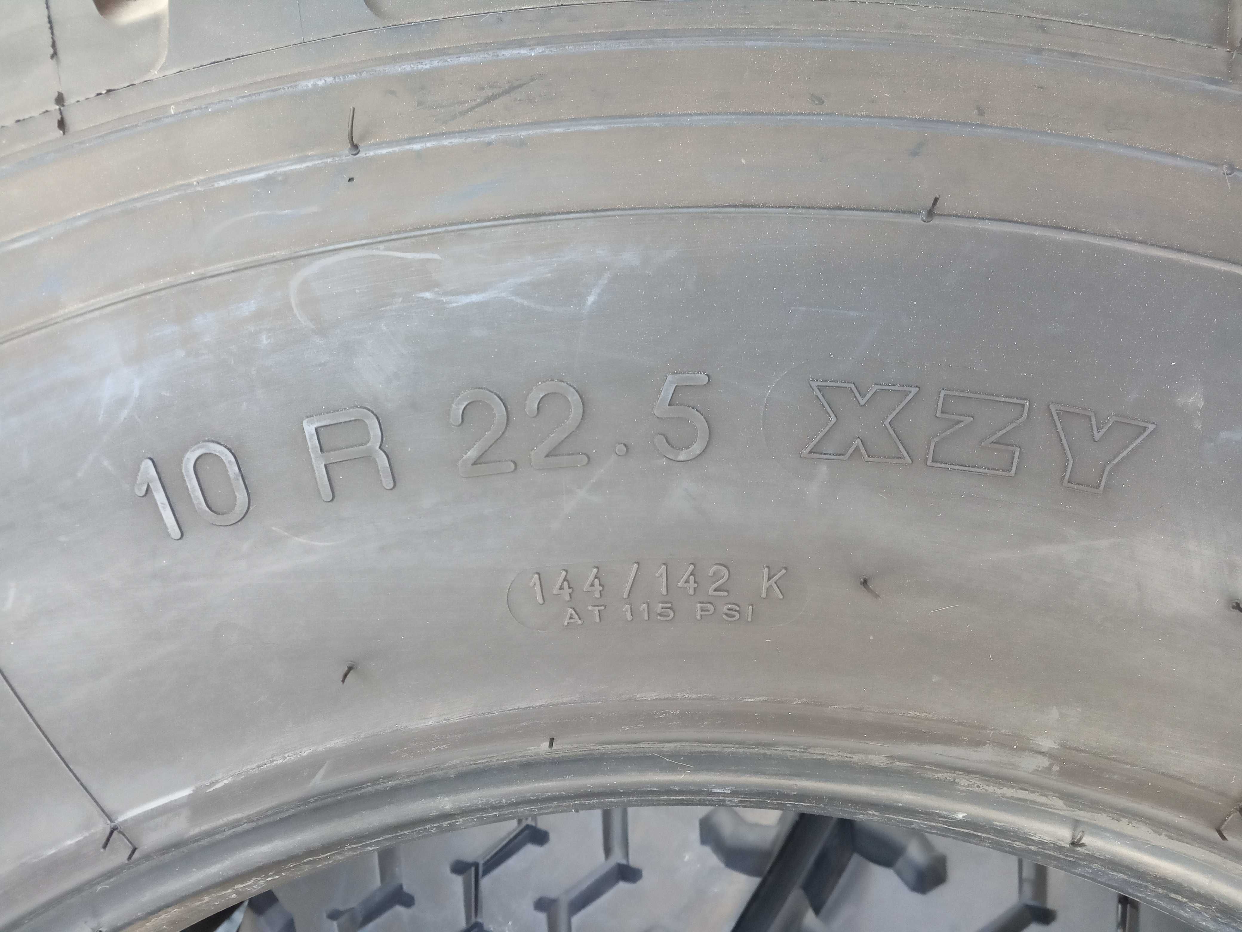 Тежкотоварни гуми 10R22.5 Michelin XZY 144/142K 14PR DOT2217