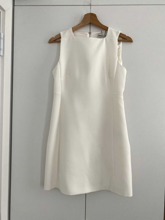 Бяла рокля Зара XS