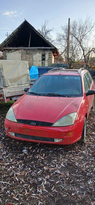 Vând ford focus sau dezmembrez