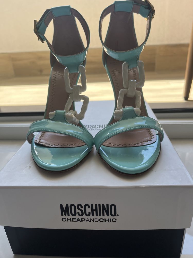 Sandale Moschino