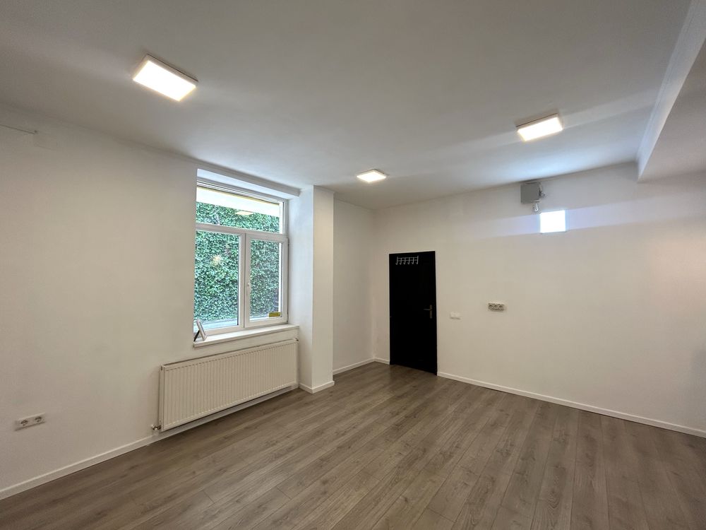 Spatiu de birou 50 mp str Decebal nr 5 Parter Cluj Parcare Centru