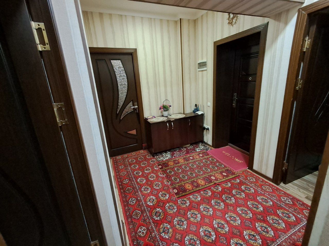 Assalamu aleykum uyimiz sotilvoti srochni chilonzor 20 da