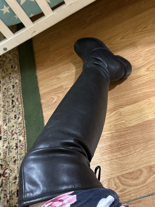 продаются сапоги выше колен в хорошем состоянии