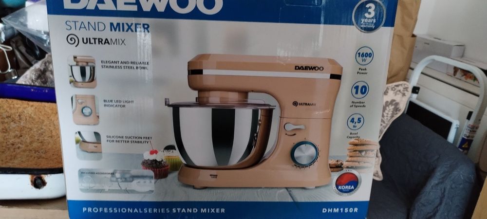 Mixer cu bol Daewoo