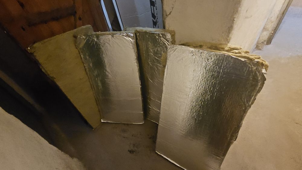 Каменна вата на плочи 5 бр с  алуминиево фолио 4 х 50 х 100 см