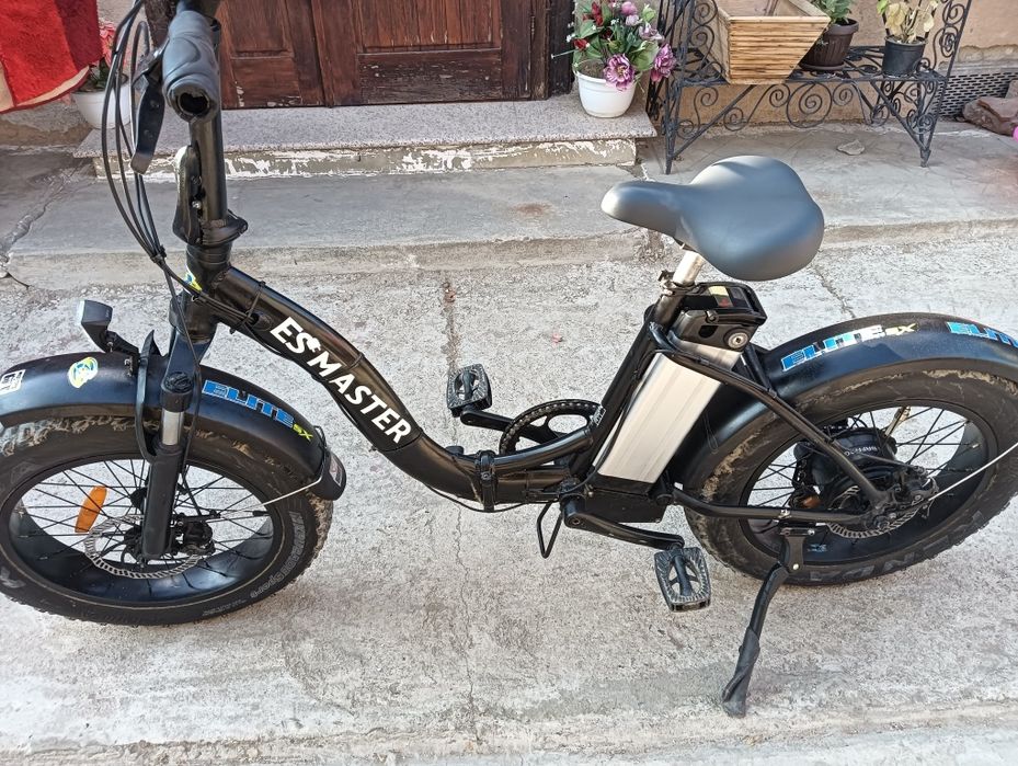 Vând bicicleta electrica  esmaster