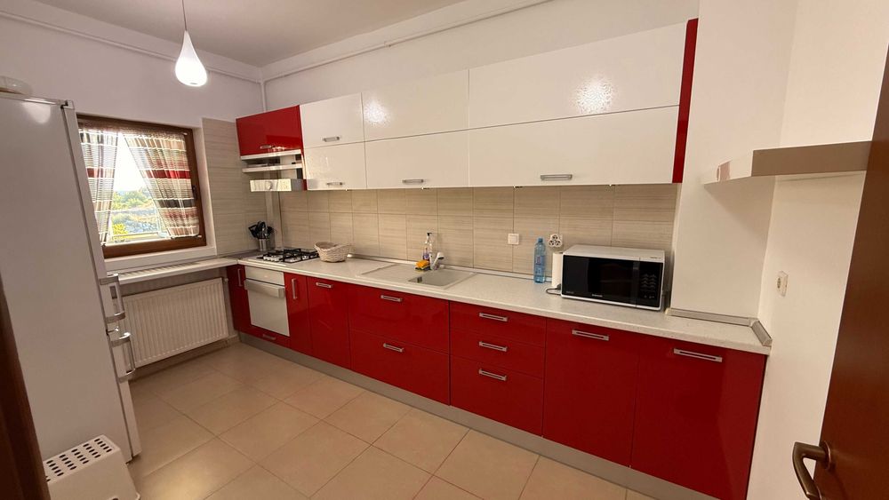 Vand apartament 3 camere - direct proprietar - mobilat si utilat