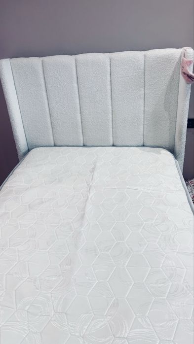 Продам кровать 120 на 200