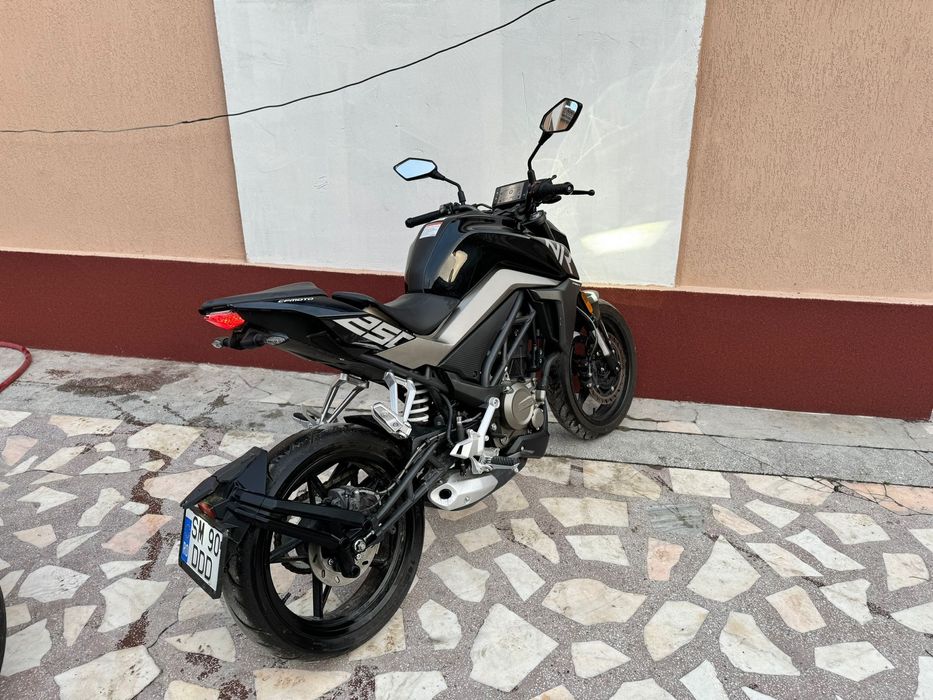 CFMOTO 250 NK ABS 2021 full led / 340km ca Noua