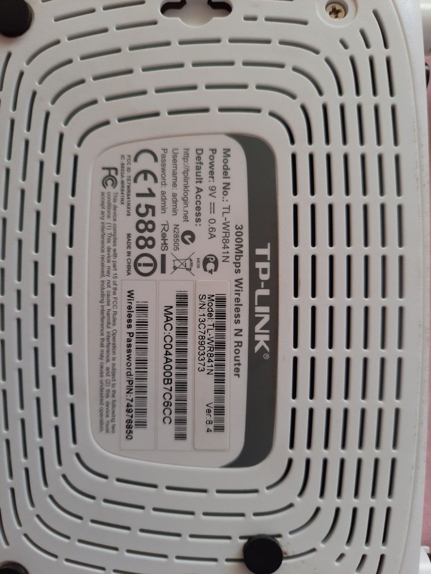 Vand router TP-LINK TL-WR841N 2 Antene 300mbps