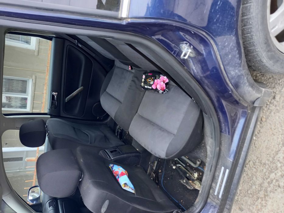 Фолцваген пасатБ5