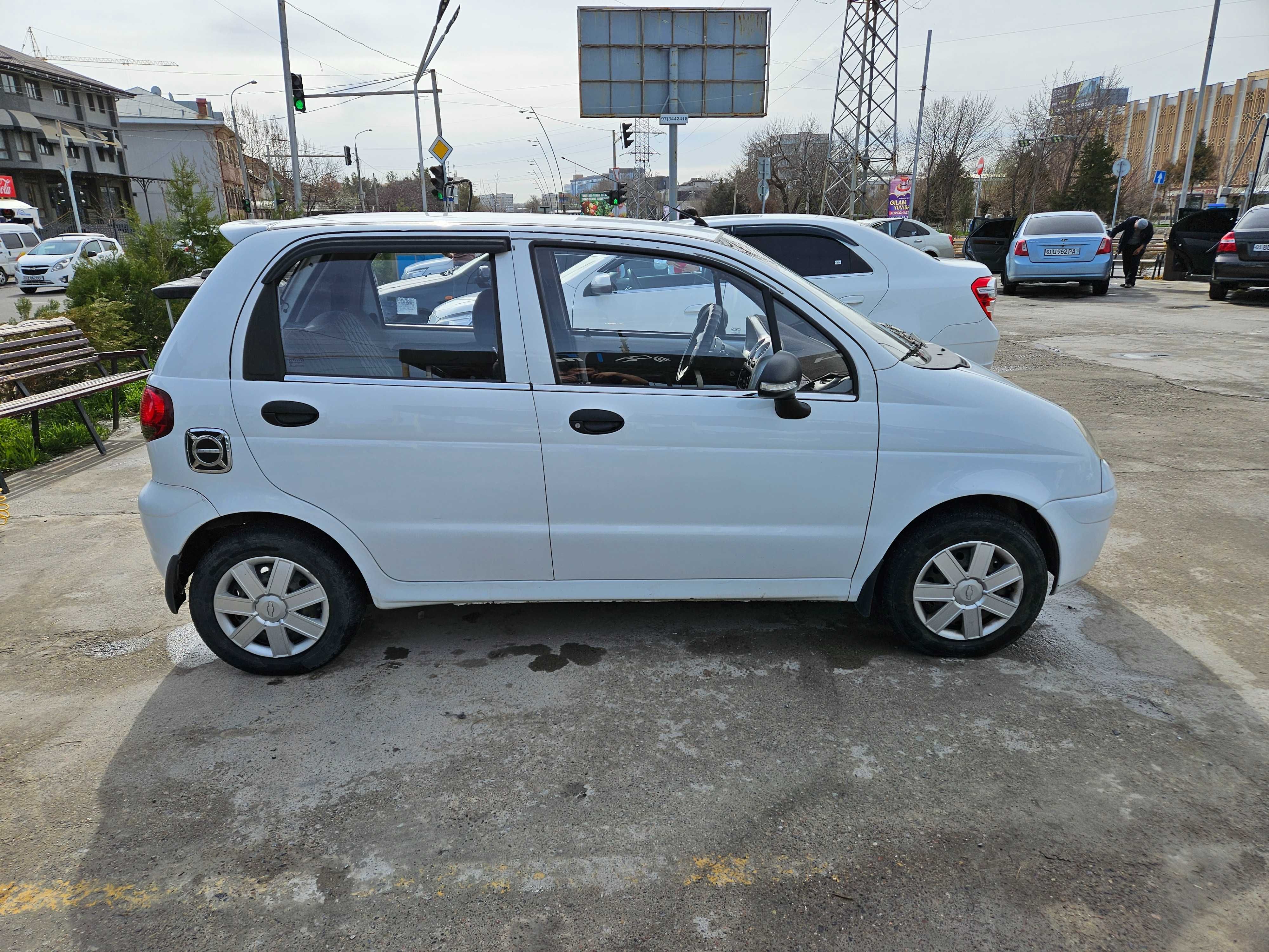 продается автомобиль Матиз